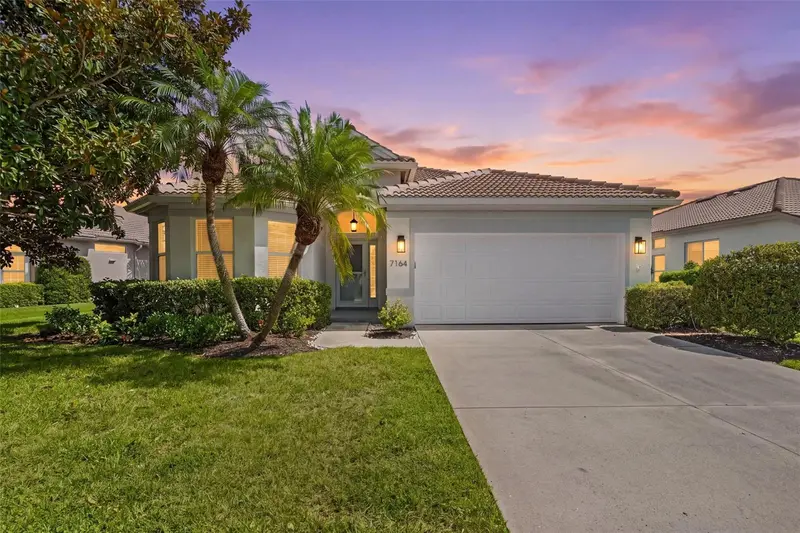 7164 Drewrys Blf, FL