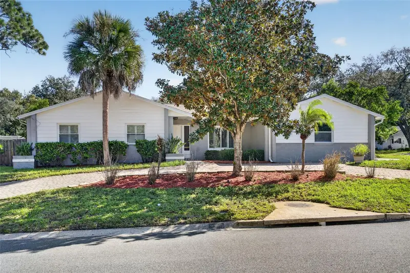 326 Coble Dr, FL