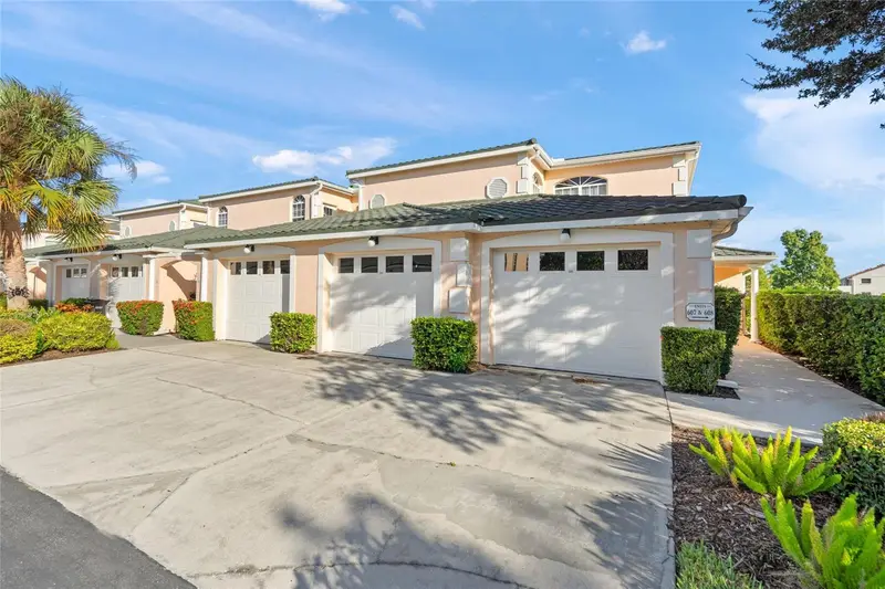 607 Gondola Park Dr #607, FL