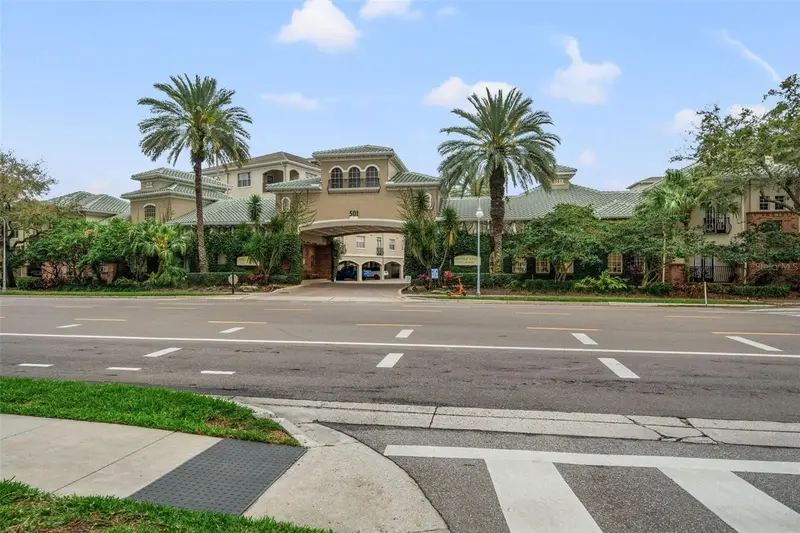501 Knights Run #2119, FL