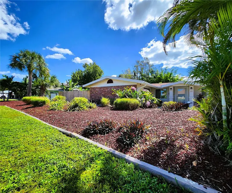 4711 26th Ave W, FL
