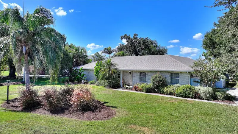 251 Lake Link, FL