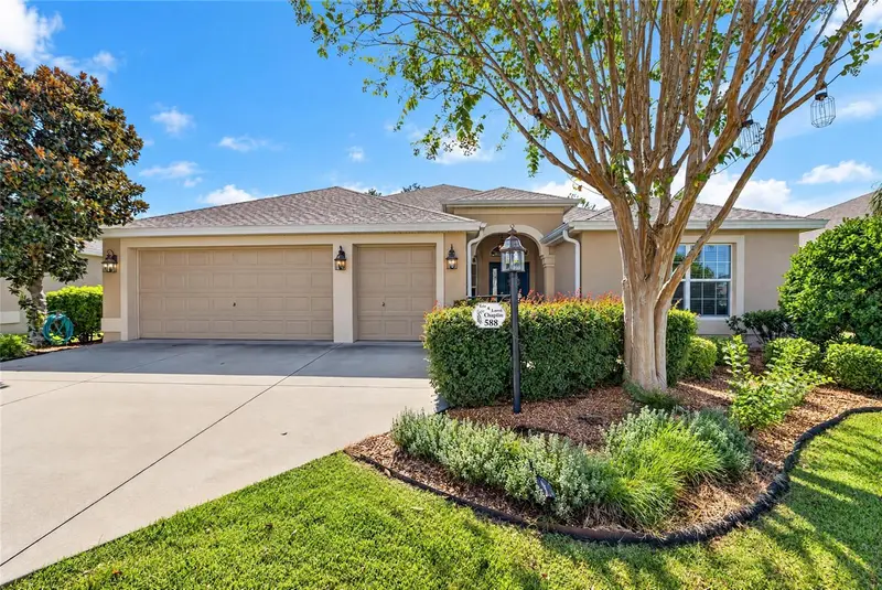 588 Bradford Loop, FL