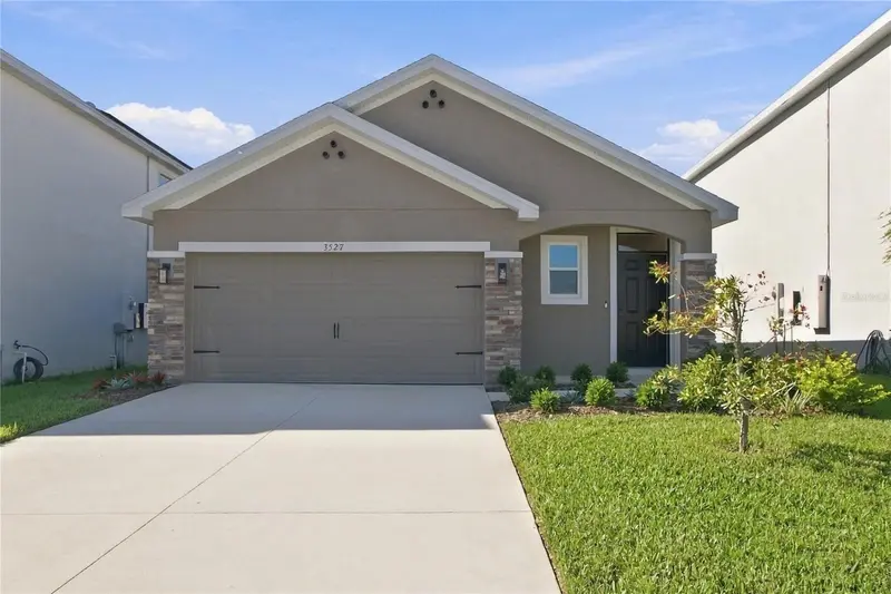 3527 Maple Grove Way, FL