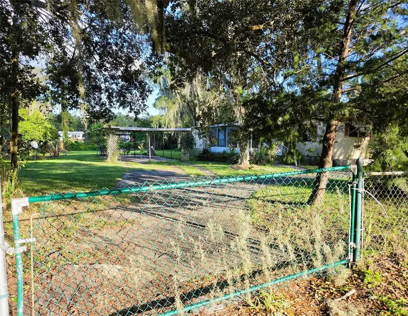 613 Carpenter Rd, FL