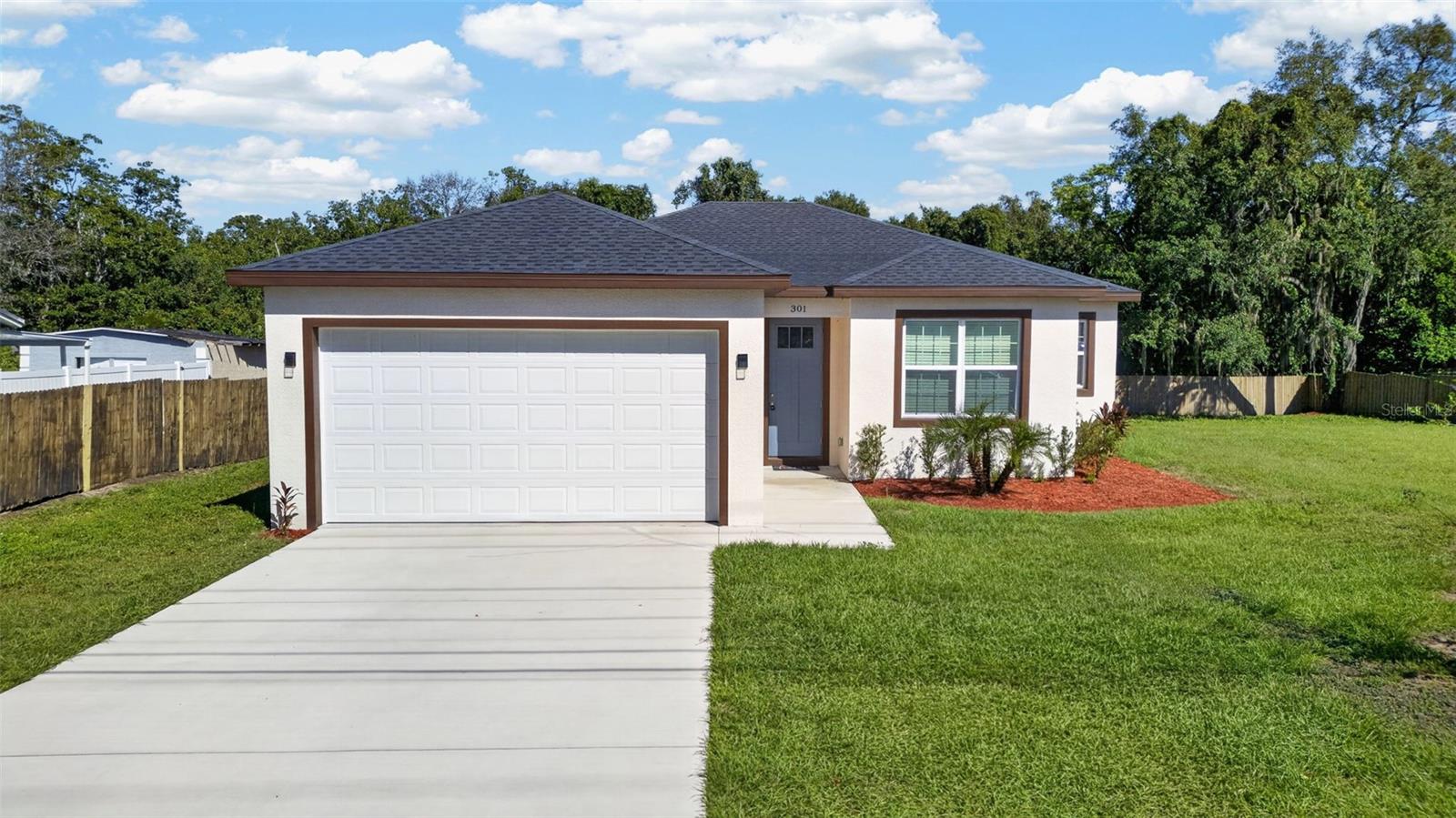 301 Magnolia St, FL