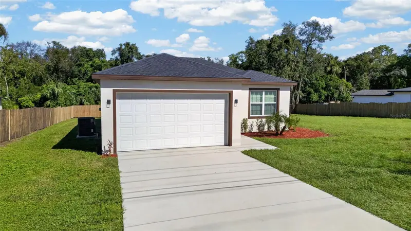 301 Magnolia St, FL