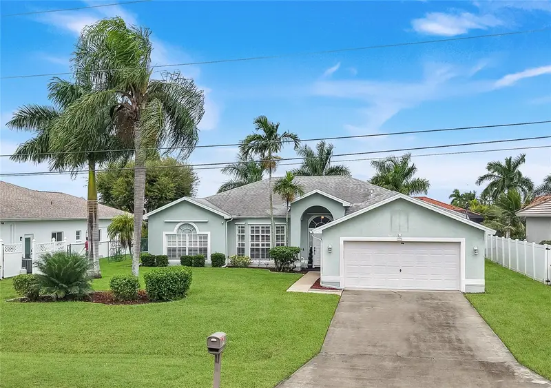 305 Se 31st St, FL
