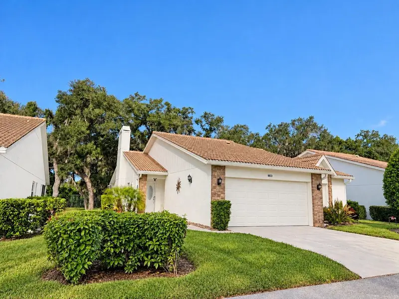 5808 Garden Lakes Fern, FL