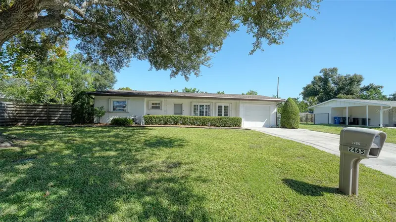 2465 Hibiscus St, FL