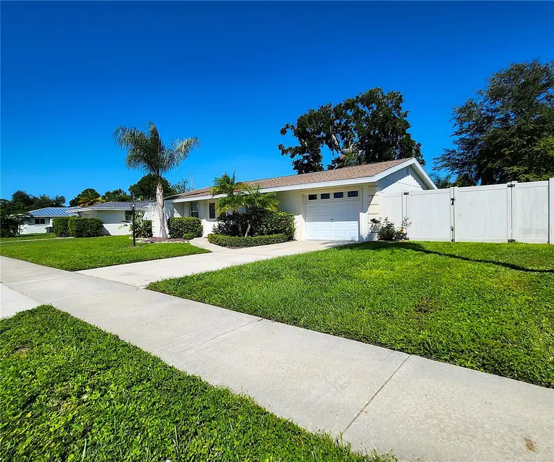 3143 Lockwood Ter, FL