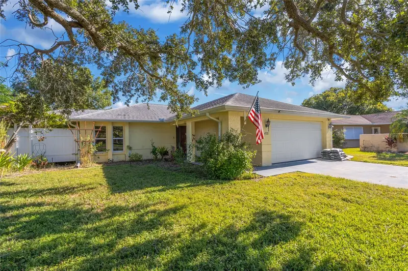 4521 Mitcher Rd, FL