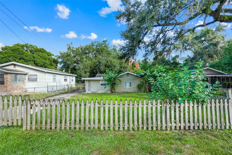 2015 Page Ave, FL