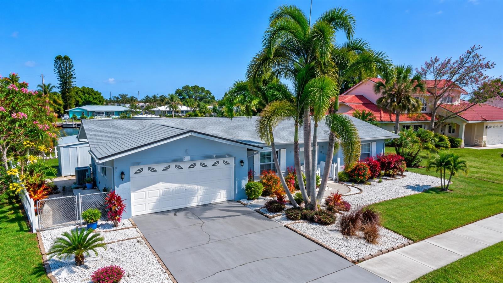 563 Lewis Blvd Se, FL