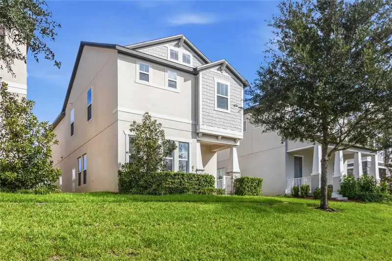 15102 Stuttgart Aly, FL