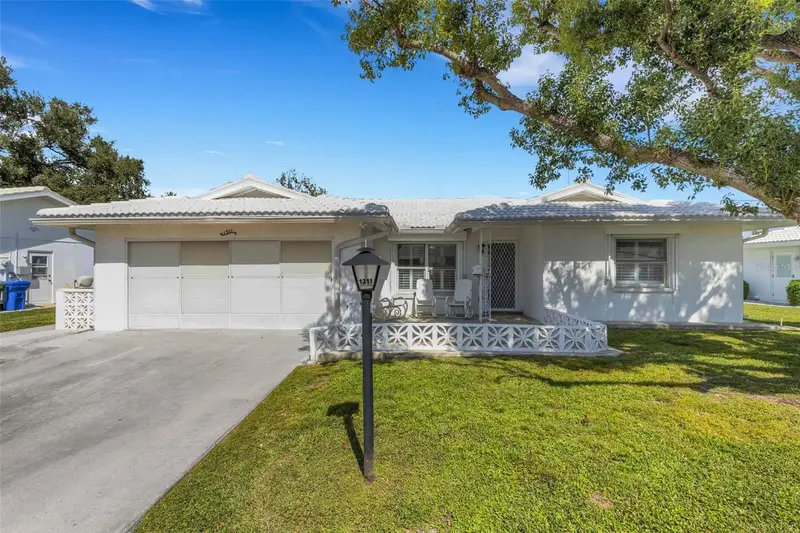 1311 Bottlebrush Dr, FL
