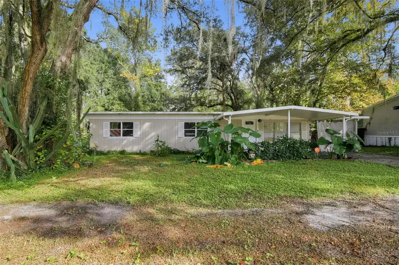 9785 Se Highway 42, FL
