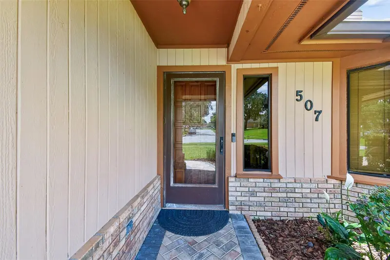 507 Fernwood Dr, FL