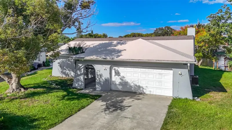 4045 Sail Dr, FL