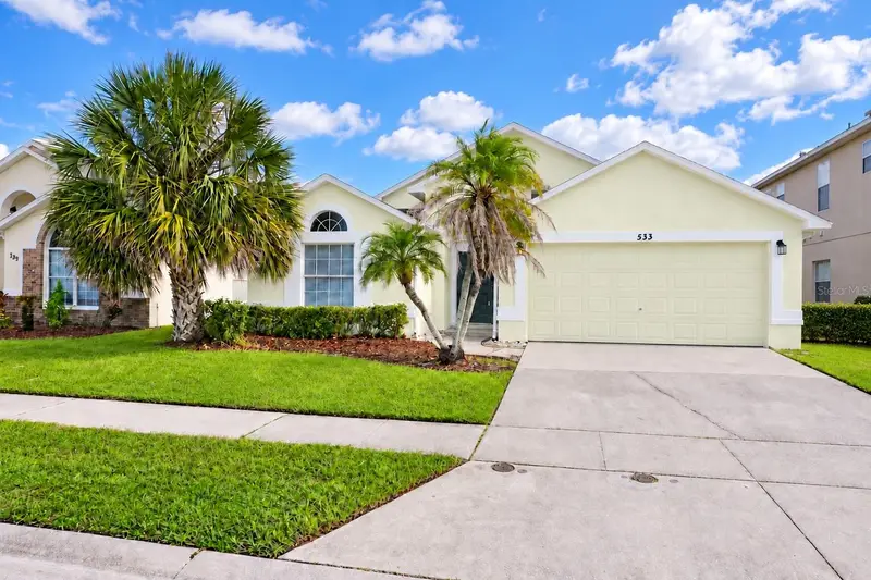 533 Eagle Pointe S, FL