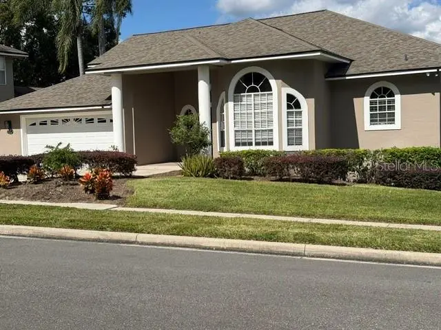 690 Oak Hollow Way, FL