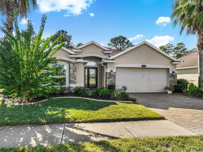 21 Arrowhead Dr, FL