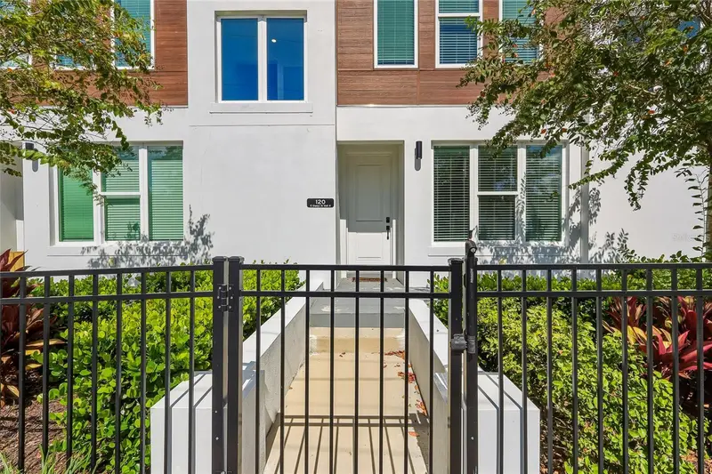 120 E Gladys St #5, FL