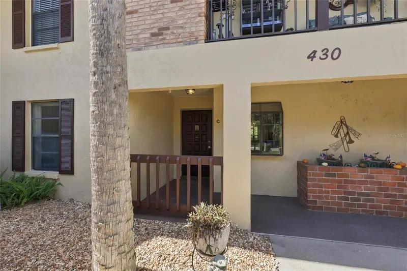 430 Mission Trl E #C, FL