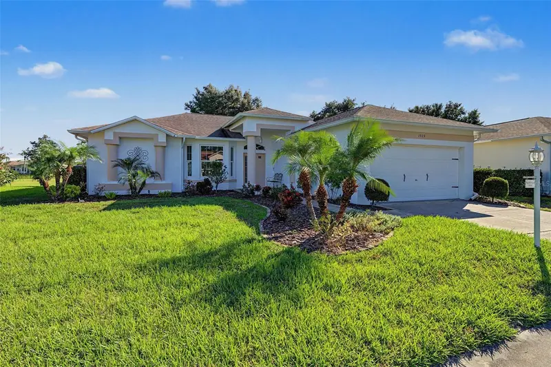 1929 Westerham Loop, FL