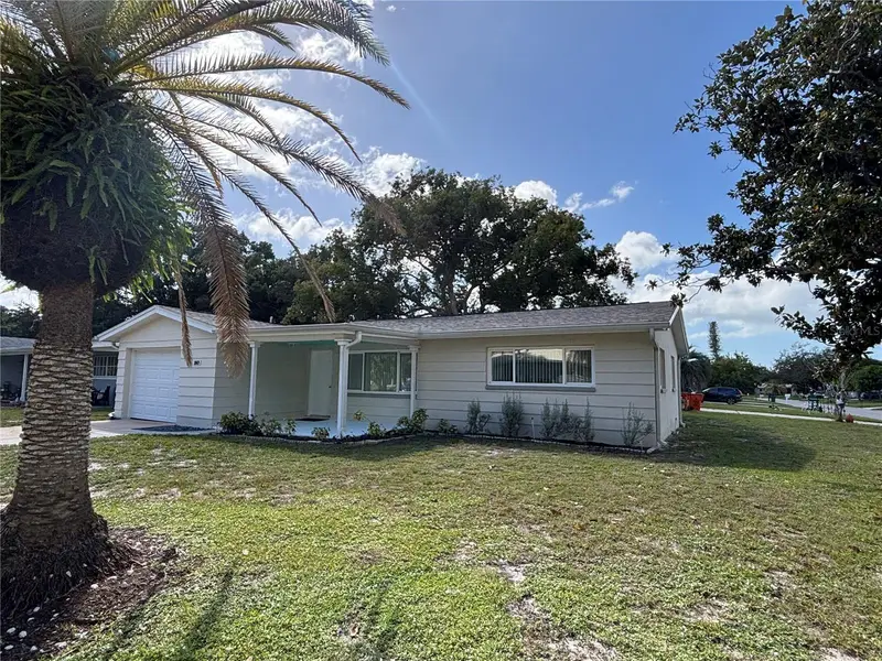 2069 Shadow Ln, FL