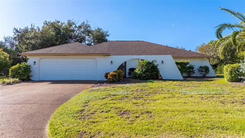 404 Eden Dr, FL