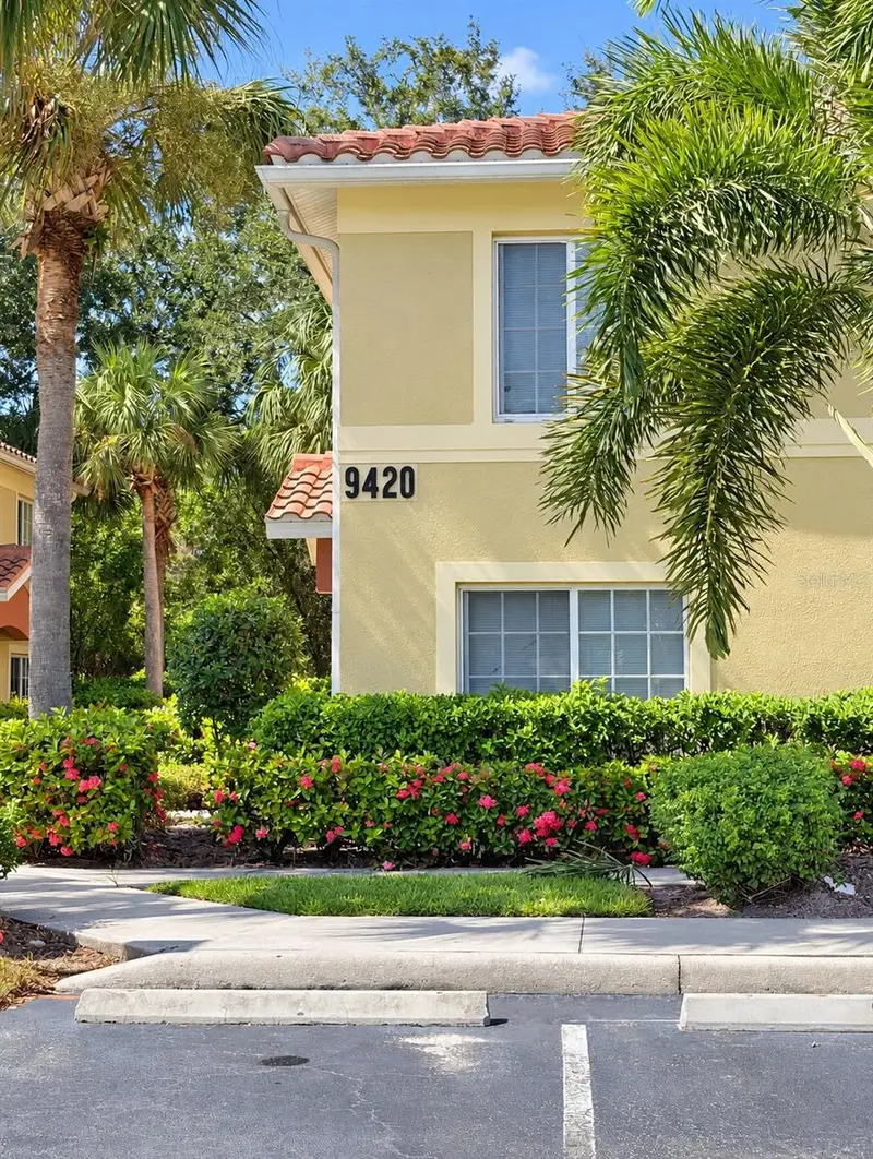 9420 Ivy Brook Run #301, FL