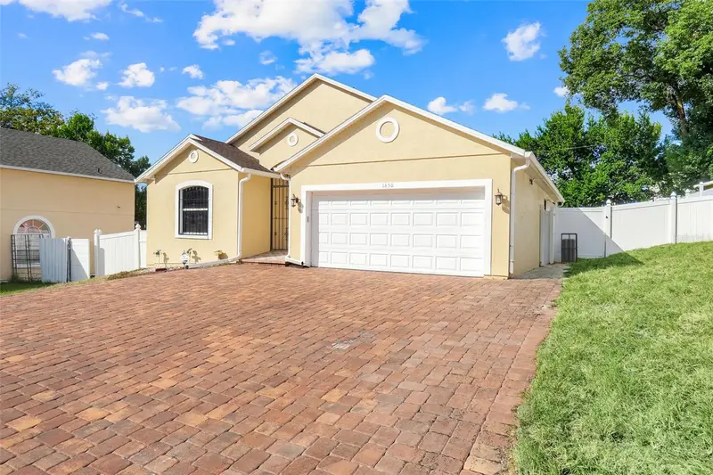 1650 Lamplighter Way, FL