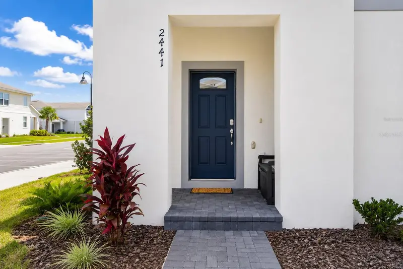 2441 Dubai St, FL
