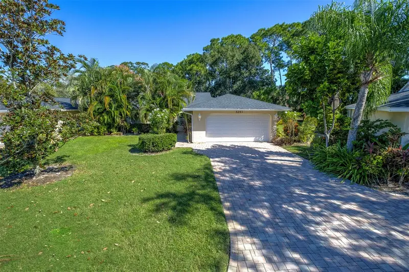 5247 Villa Majorca Ct #27, FL
