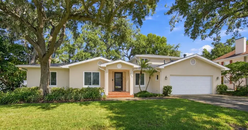 3913 W Barcelona St, FL