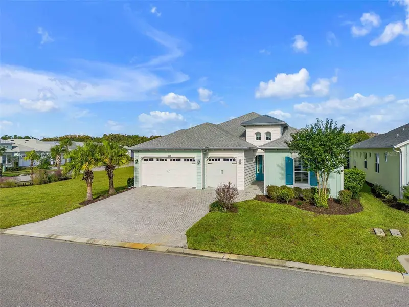 328 Cheeseburger Dr, FL