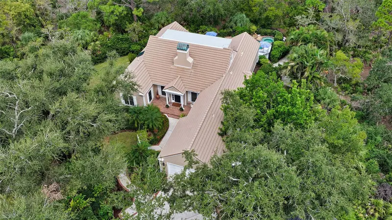 156 Bishopscourt Rd, FL
