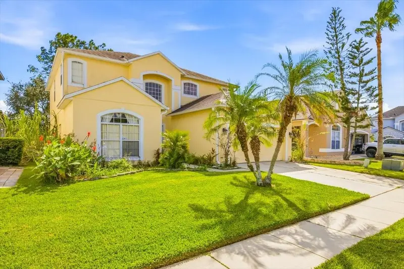 13728 Hidden Forest Cir, FL