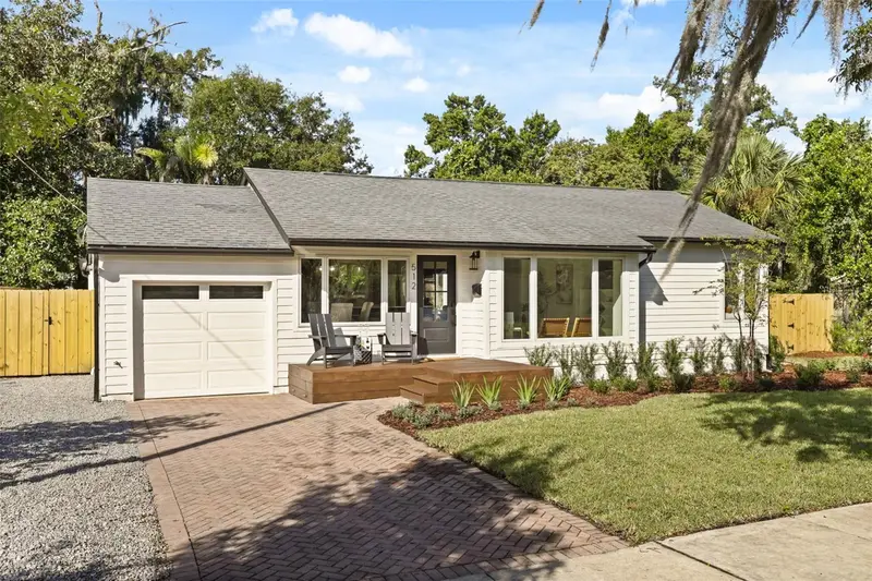 512 Mayfair Cir, FL