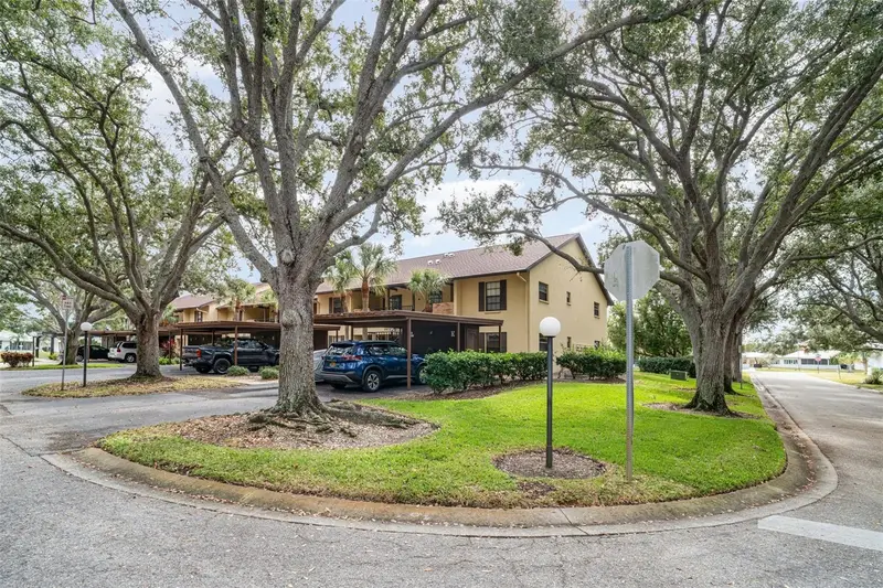 4416 Spicewood Dr #K, FL