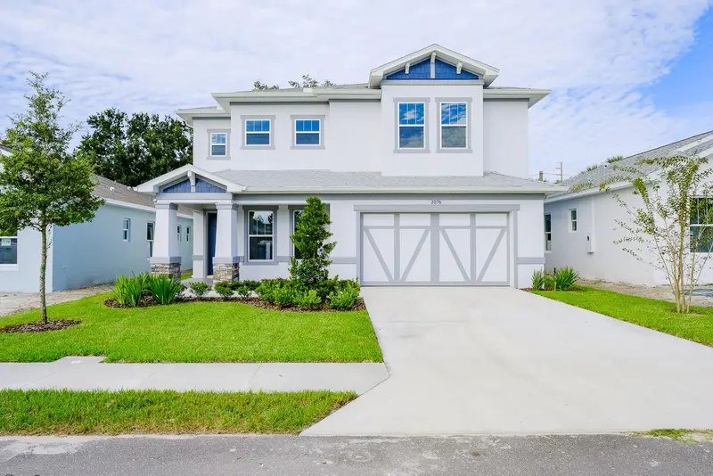 2076 Paragon Cir W, FL