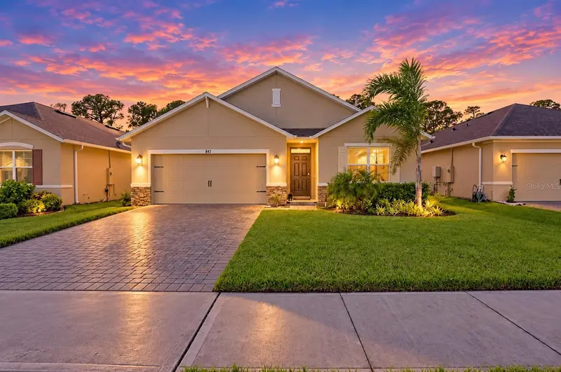 843 Lazio Cir, FL