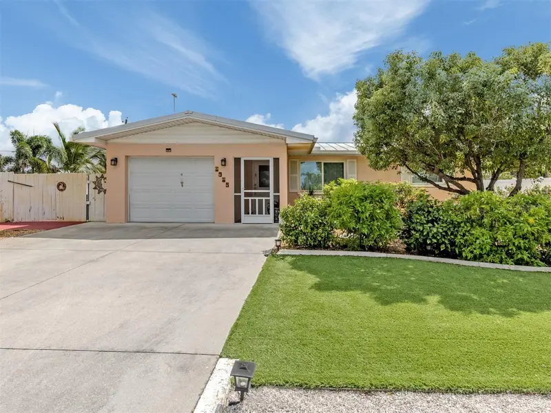 1045 Falcon Rd, FL