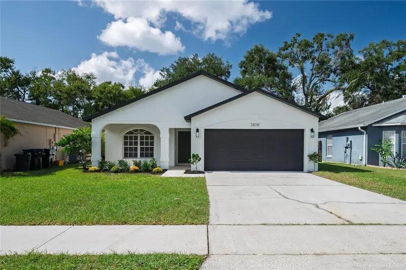 2810 Palm Isle Way, FL
