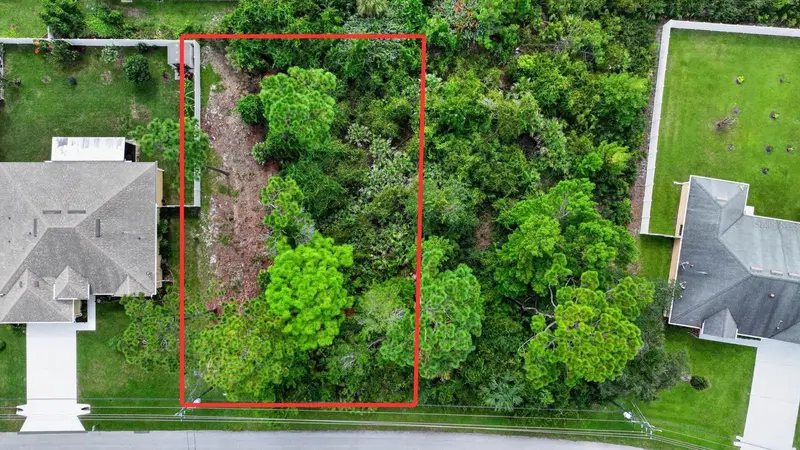 78 Fellowship Dr, FL