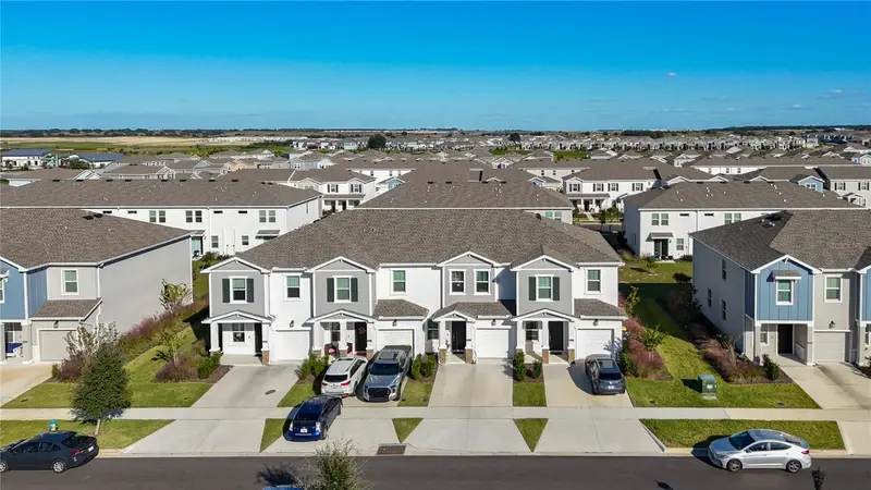 2614 Runners Cir, FL