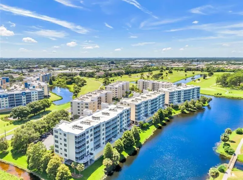 1200 Country Club Dr #6302, FL