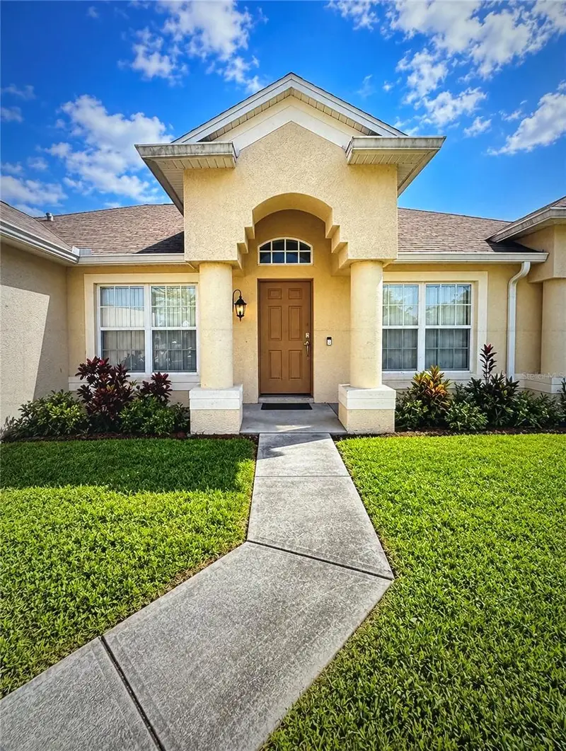 1371 Armory Dr Ne, FL