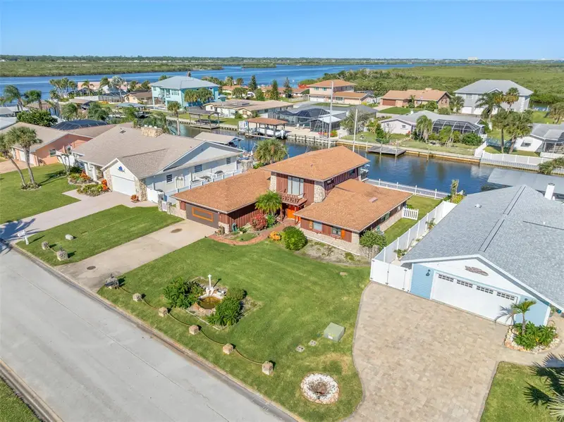 128 Anchor Dr, FL
